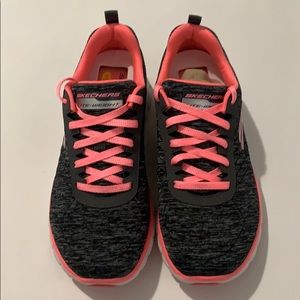 Sketchers sneakers size 6.5 woman